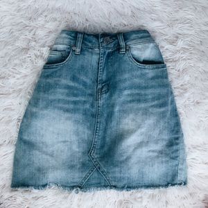 indigo rein jean skirt
